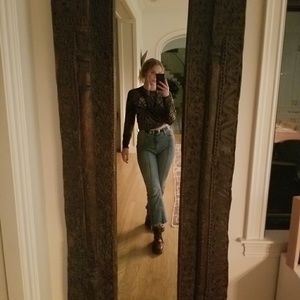 Meet your Posher, Raegan